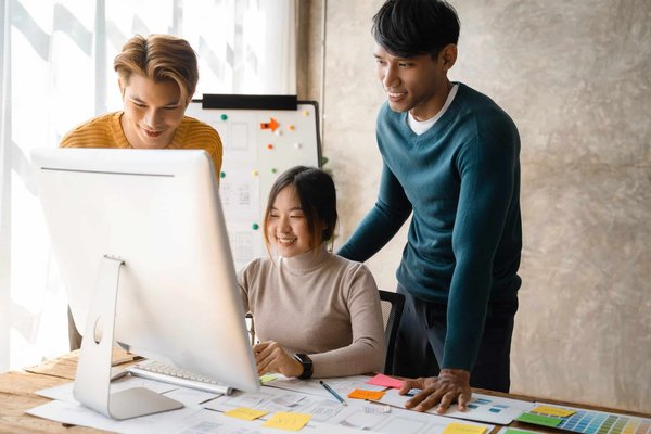 Agence de développement web et mobile à Nantes : contactez AquilApp