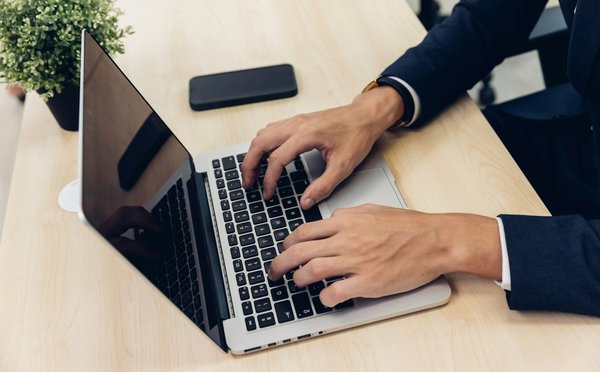 Créer un chatbot web formulaire : guide complet et pratiques efficaces